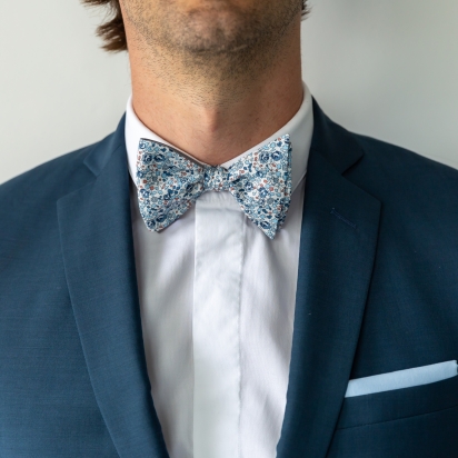 Liberty Light blue Eloise Bow Tie 2