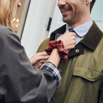 Dickson Tartan Wool Scrunchie - Red