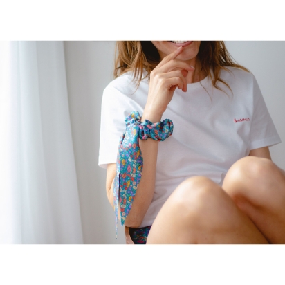 T-shirt brodé Bisous