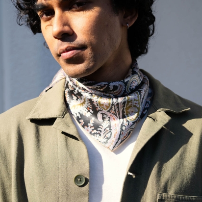 Carré de Soie Liberty Felix vert bronze