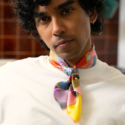 Carré de Soie Liberty Prospect Place cerisier 2