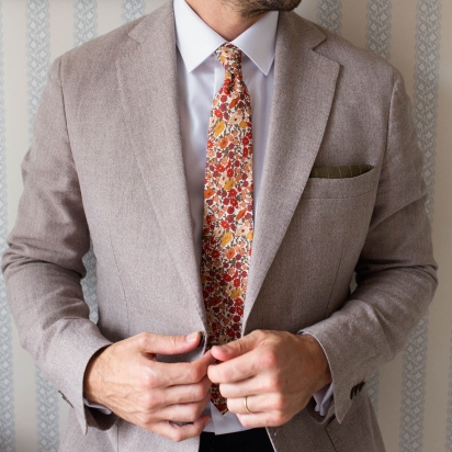 Liberty Squirrel Poppy Tie 2