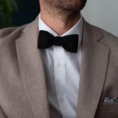 Black Italian Wool Bow Tie 2